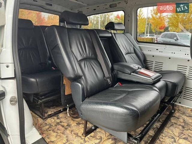 Белый Мерседес Вито, объемом двигателя 2.14 л и пробегом 258 тыс. км за 12990 $, фото 9 на Automoto.ua