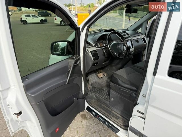 Білий Мерседес Віто, об'ємом двигуна 2.14 л та пробігом 380 тис. км за 12500 $, фото 16 на Automoto.ua