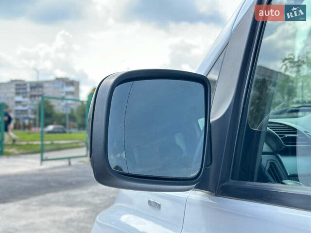 Белый Мерседес Вито, объемом двигателя 2.14 л и пробегом 331 тыс. км за 13600 $, фото 12 на Automoto.ua