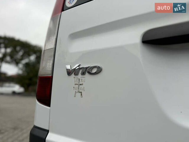 Белый Мерседес Вито, объемом двигателя 2.14 л и пробегом 292 тыс. км за 11750 $, фото 58 на Automoto.ua