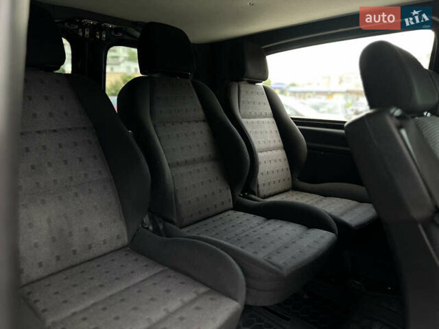 Белый Мерседес Вито, объемом двигателя 2.14 л и пробегом 331 тыс. км за 13600 $, фото 35 на Automoto.ua