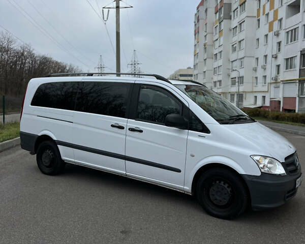 Белый Мерседес Вито, объемом двигателя 2.14 л и пробегом 317 тыс. км за 12500 $, фото 13 на Automoto.ua
