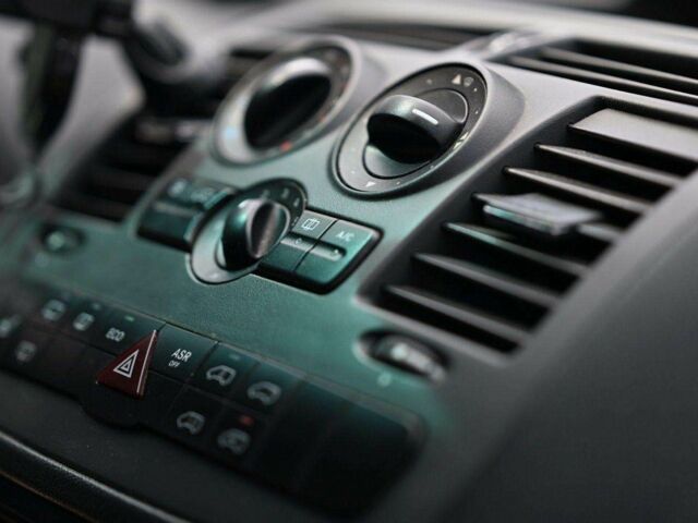 Мерседес Вито 2011 в Кременчуге на Automoto.ua Белый Мерседес Вито, объемом двигателя 2.2 л и пробегом 203 тыс. км за 8950 $, фото 8 на Automoto.ua