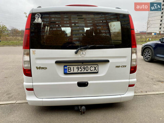 Белый Мерседес Вито, объемом двигателя 2.14 л и пробегом 223 тыс. км за 11300 $, фото 5 на Automoto.ua