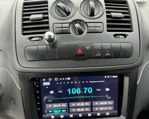 Белый Мерседес Вито, объемом двигателя 2.14 л и пробегом 292 тыс. км за 11750 $, фото 39 на Automoto.ua