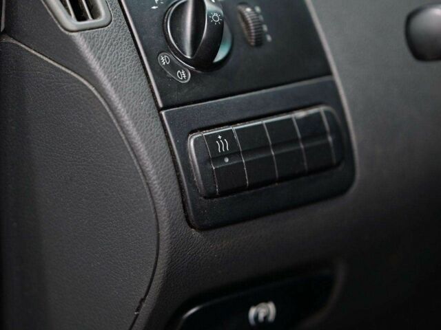 Білий Мерседес Віто, об'ємом двигуна 2.2 л та пробігом 203 тис. км за 8300 $, фото 20 на Automoto.ua