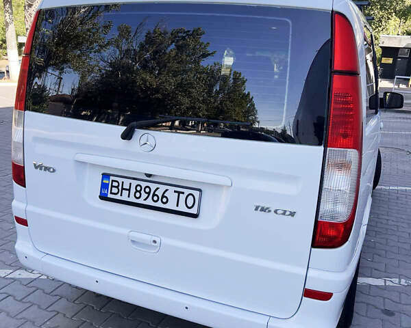 Білий Мерседес Віто, об'ємом двигуна 2.2 л та пробігом 439 тис. км за 12500 $, фото 4 на Automoto.ua
