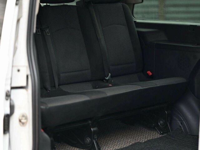 Мерседес Вито 2011 в Кременчуге на Automoto.ua Белый Мерседес Вито, объемом двигателя 2.2 л и пробегом 203 тыс. км за 8950 $, фото 22 на Automoto.ua