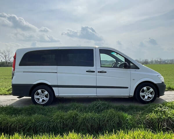 Белый Мерседес Вито, объемом двигателя 2.14 л и пробегом 330 тыс. км за 14900 $, фото 1 на Automoto.ua
