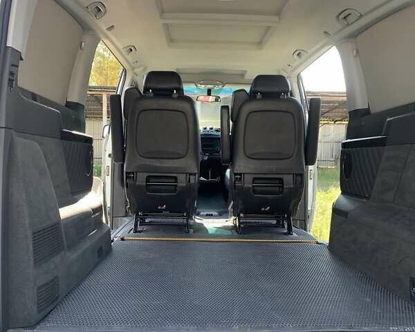 Белый Мерседес Вито, объемом двигателя 2.14 л и пробегом 430 тыс. км за 12000 $, фото 3 на Automoto.ua