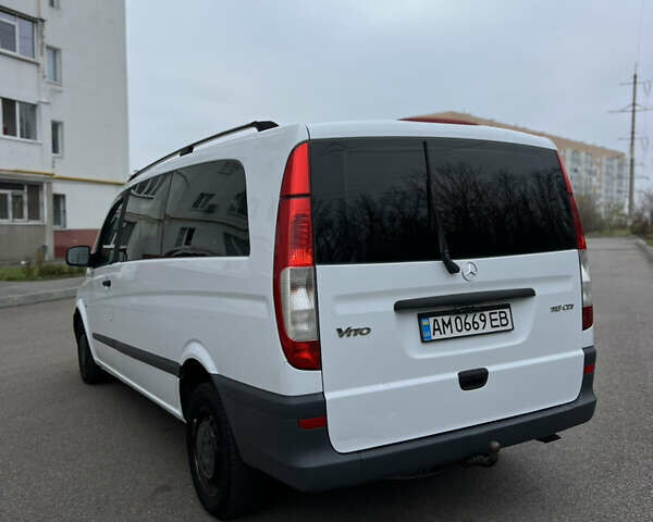 Белый Мерседес Вито, объемом двигателя 2.14 л и пробегом 317 тыс. км за 12500 $, фото 6 на Automoto.ua