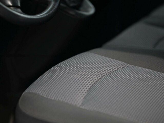 Білий Мерседес Віто, об'ємом двигуна 2.2 л та пробігом 203 тис. км за 8300 $, фото 13 на Automoto.ua