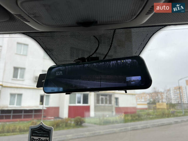 Белый Мерседес Вито, объемом двигателя 2.14 л и пробегом 317 тыс. км за 12500 $, фото 22 на Automoto.ua