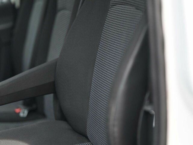 Мерседес Вито 2011 в Кременчуге на Automoto.ua Белый Мерседес Вито, объемом двигателя 2.2 л и пробегом 203 тыс. км за 8950 $, фото 11 на Automoto.ua