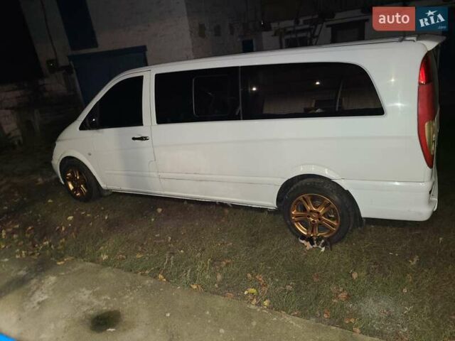Белый Мерседес Вито, объемом двигателя 2.2 л и пробегом 294 тыс. км за 10500 $, фото 7 на Automoto.ua