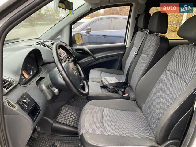 Белый Мерседес Вито, объемом двигателя 2.14 л и пробегом 223 тыс. км за 11300 $, фото 9 на Automoto.ua