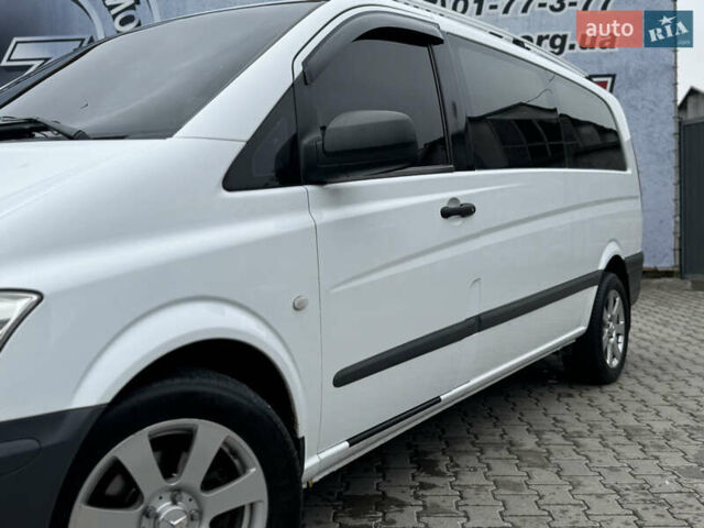 Белый Мерседес Вито, объемом двигателя 2.14 л и пробегом 292 тыс. км за 11750 $, фото 3 на Automoto.ua