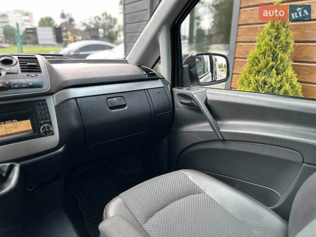 Белый Мерседес Вито, объемом двигателя 2.14 л и пробегом 331 тыс. км за 13600 $, фото 31 на Automoto.ua