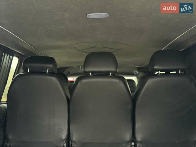 Белый Мерседес Вито, объемом двигателя 2.14 л и пробегом 292 тыс. км за 11750 $, фото 55 на Automoto.ua