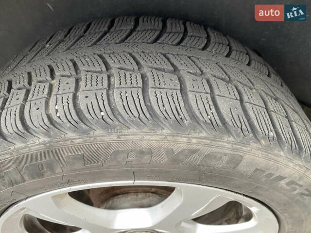 Белый Мерседес Вито, объемом двигателя 2.14 л и пробегом 223 тыс. км за 11300 $, фото 6 на Automoto.ua