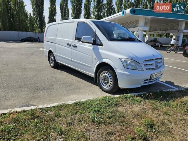 Білий Мерседес Віто, об'ємом двигуна 2.2 л та пробігом 230 тис. км за 9899 $, фото 2 на Automoto.ua