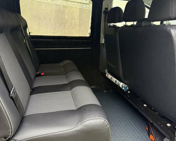 Мерседес Вито 2012 в Тячеве на Automoto.ua Белый Мерседес Вито, объемом двигателя 2.14 л и пробегом 172 тыс. км за 12500 $, фото 7 на Automoto.ua