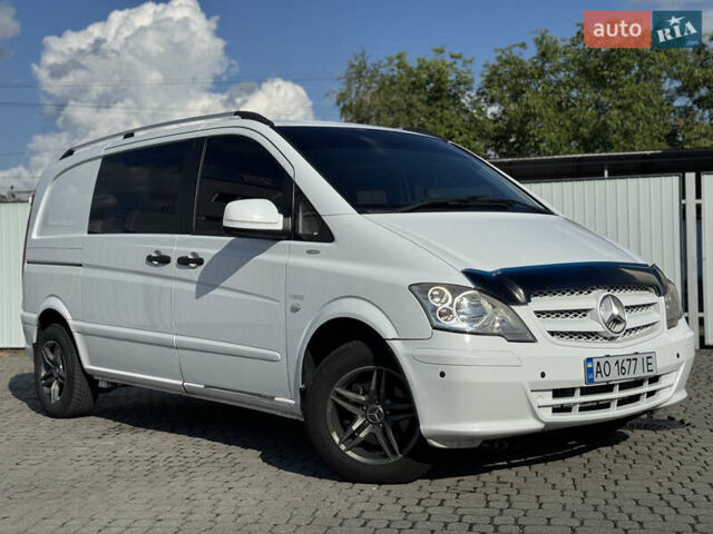 Белый Мерседес Вито, объемом двигателя 2.15 л и пробегом 387 тыс. км за 7500 $, фото 3 на Automoto.ua