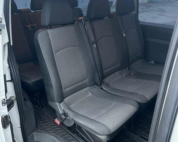 Білий Мерседес Віто, об'ємом двигуна 2.14 л та пробігом 201 тис. км за 18200 $, фото 24 на Automoto.ua