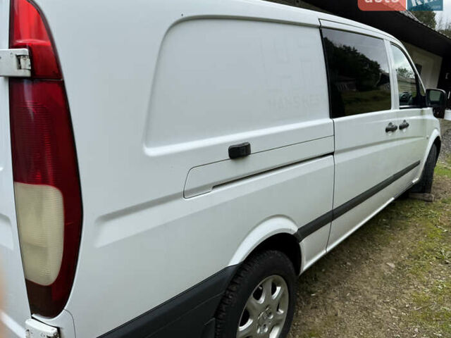 Мерседес Вито 2012 в Тячеве на Automoto.ua Белый Мерседес Вито, объемом двигателя 2.14 л и пробегом 172 тыс. км за 12500 $, фото 3 на Automoto.ua