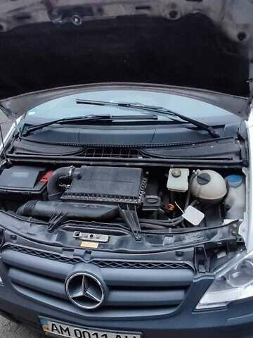 Білий Мерседес Віто, об'ємом двигуна 2.14 л та пробігом 201 тис. км за 18200 $, фото 29 на Automoto.ua