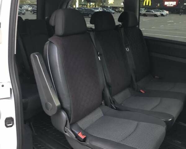 Белый Мерседес Вито, объемом двигателя 2.14 л и пробегом 290 тыс. км за 15200 $, фото 8 на Automoto.ua