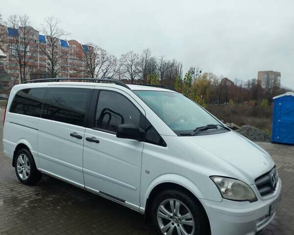 Белый Мерседес Вито, объемом двигателя 2.14 л и пробегом 274 тыс. км за 13000 $, фото 9 на Automoto.ua