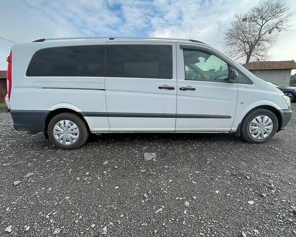 Белый Мерседес Вито, объемом двигателя 2.14 л и пробегом 505 тыс. км за 12490 $, фото 3 на Automoto.ua