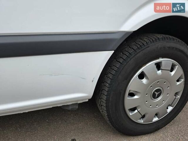 Білий Мерседес Віто, об'ємом двигуна 2.14 л та пробігом 201 тис. км за 18200 $, фото 32 на Automoto.ua