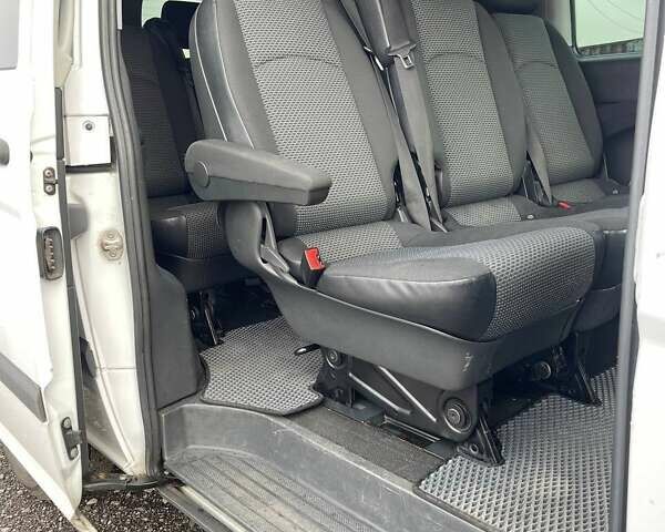 Белый Мерседес Вито, объемом двигателя 2.14 л и пробегом 505 тыс. км за 12490 $, фото 10 на Automoto.ua