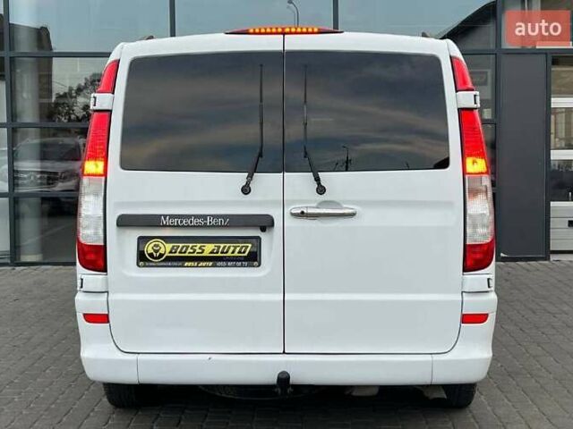 Белый Мерседес Вито, объемом двигателя 2.14 л и пробегом 252 тыс. км за 13900 $, фото 5 на Automoto.ua