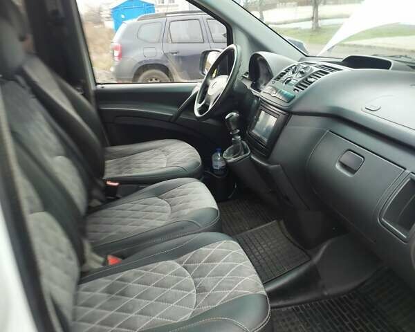 Белый Мерседес Вито, объемом двигателя 2.14 л и пробегом 274 тыс. км за 13000 $, фото 19 на Automoto.ua