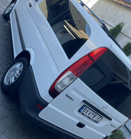 Белый Мерседес Вито, объемом двигателя 2.14 л и пробегом 310 тыс. км за 12500 $, фото 8 на Automoto.ua