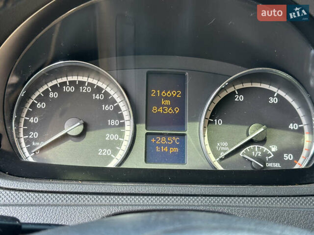 Белый Мерседес Вито, объемом двигателя 2.2 л и пробегом 216 тыс. км за 16800 $, фото 37 на Automoto.ua