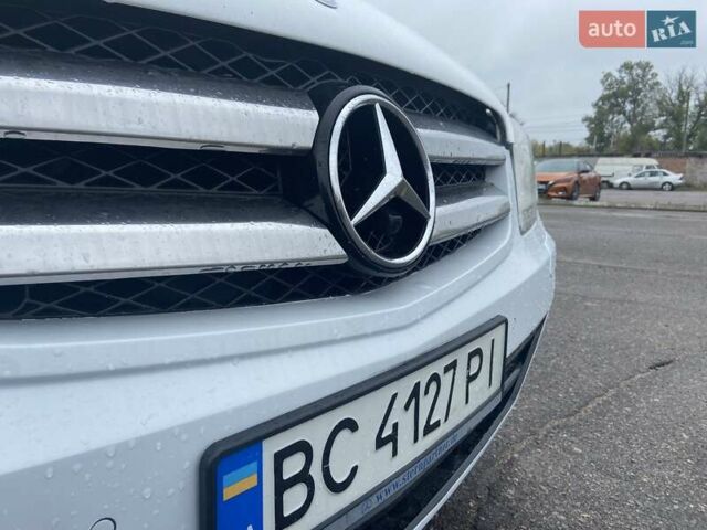 Белый Мерседес Вито, объемом двигателя 2.14 л и пробегом 353 тыс. км за 13700 $, фото 30 на Automoto.ua