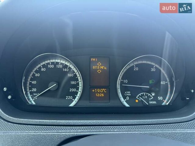 Мерседес Вито 2013 в Виноградове на Automoto.ua Белый Мерседес Вито, объемом двигателя 2.14 л и пробегом 296 тыс. км за 10700 $, фото 48 на Automoto.ua