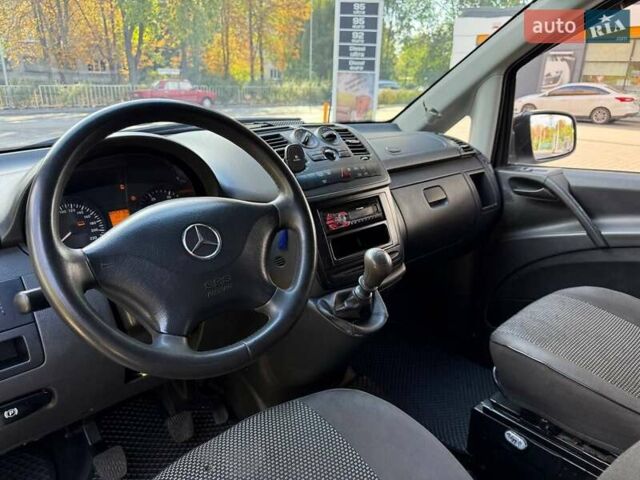 Білий Мерседес Віто, об'ємом двигуна 2.2 л та пробігом 449 тис. км за 10999 $, фото 21 на Automoto.ua