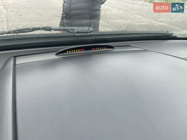 Белый Мерседес Вито, объемом двигателя 2.14 л и пробегом 353 тыс. км за 13700 $, фото 24 на Automoto.ua