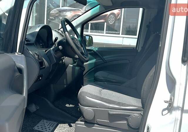 Белый Мерседес Вито, объемом двигателя 2.14 л и пробегом 551 тыс. км за 13662 $, фото 11 на Automoto.ua