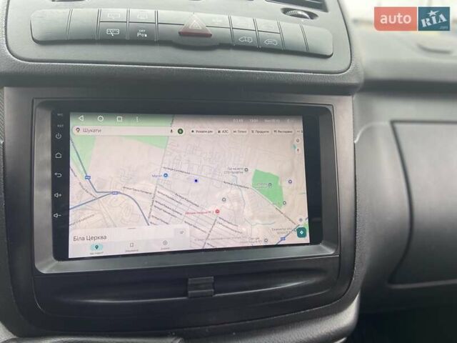 Белый Мерседес Вито, объемом двигателя 2.14 л и пробегом 353 тыс. км за 13700 $, фото 15 на Automoto.ua