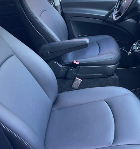 Белый Мерседес Вито, объемом двигателя 2.14 л и пробегом 310 тыс. км за 12500 $, фото 20 на Automoto.ua