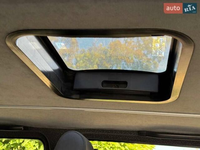 Білий Мерседес Віто, об'ємом двигуна 2.2 л та пробігом 449 тис. км за 10999 $, фото 16 на Automoto.ua