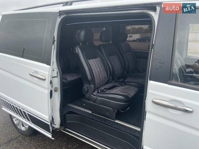 Белый Мерседес Вито, объемом двигателя 2.14 л и пробегом 353 тыс. км за 13700 $, фото 18 на Automoto.ua