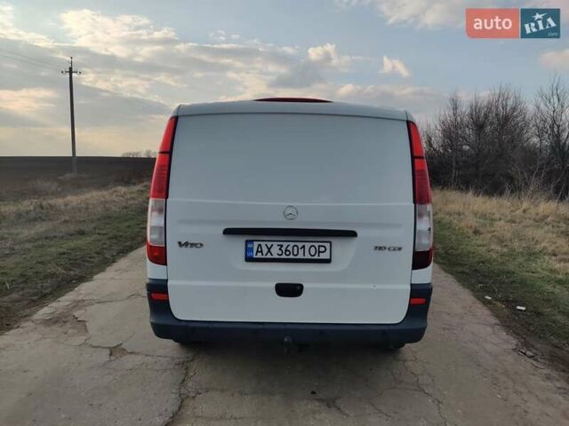 Белый Мерседес Вито, объемом двигателя 2.15 л и пробегом 328 тыс. км за 8500 $, фото 5 на Automoto.ua