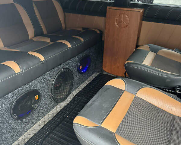 Білий Мерседес Віто, об'ємом двигуна 2.15 л та пробігом 330 тис. км за 12000 $, фото 2 на Automoto.ua